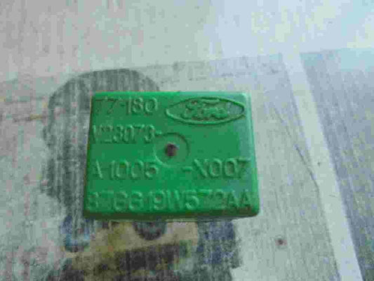 Relais Ford Scorpio 87GG19W572AA V23073-A1005-X007