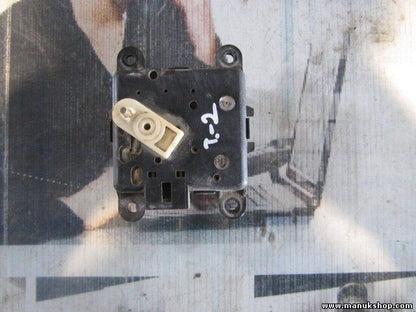 Stellmotor Heizung Nissan Terrano Ford MaverickII 3J30030820 3J300 30820 020724