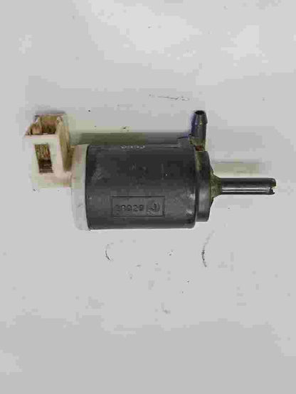 Waschwasserpumpe Waschpumpe Wischerpumpe  Nissan Terrano Ford Maverick 28920J