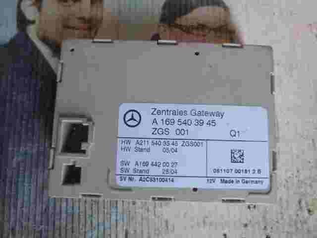 Steuergerät Zentrales Gateway Mercedes W169 A1695403945 Q1 A2115403545