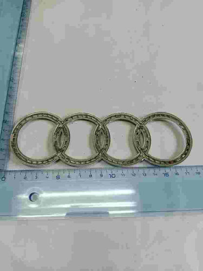 Emblem    Audi A6 C6 17.5cm