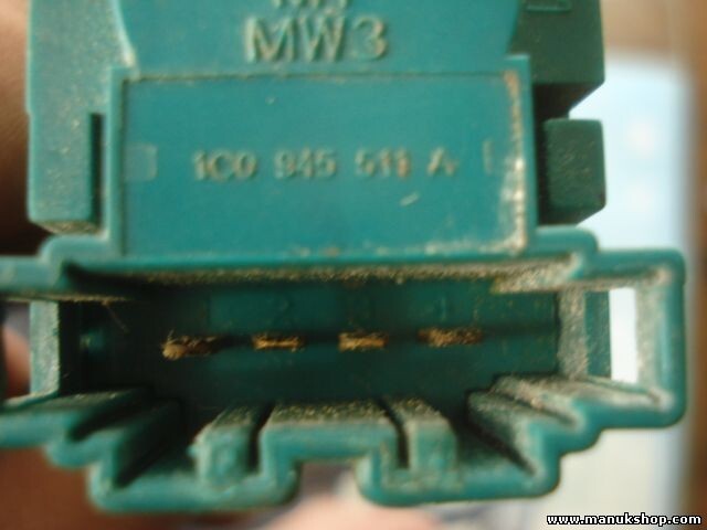 Bremslichtschalter VW Golf 4 Passat Bora 1C0945511A 1C0 945 511 A 1CO945511A