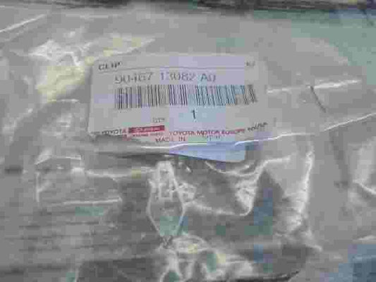 Clip  Toyota Auris E18 9046713082A0 90467-13082-A0