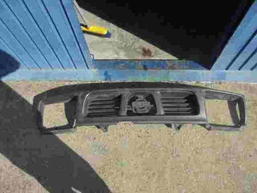 Frontgrill Grill Kühlergrill Nissan Pickup D22 1997 - 2001 623102S4500 623102S4