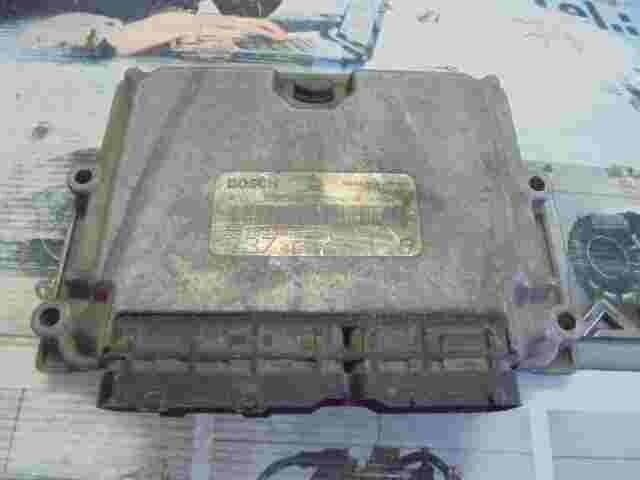 Motorsteuergerät  Alfa Romeo 147 1.9 JTD 55185365 93741AAA BOSCH 0281010332