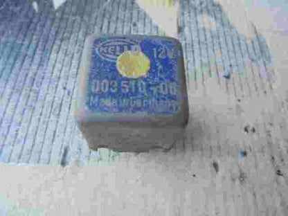 Relais  BMW E21 E30 E12 E28 E24 E23 61311372537 61.31-1372 537 HELLA 00351005