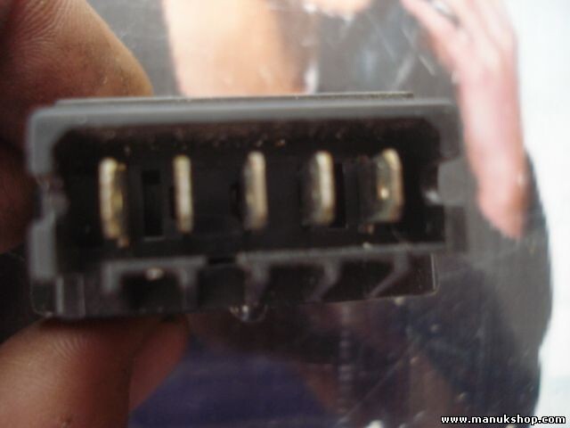 ZV Zentralverriegelungsschalter Renault Megane Bj. 96-99 841242B 841242 B