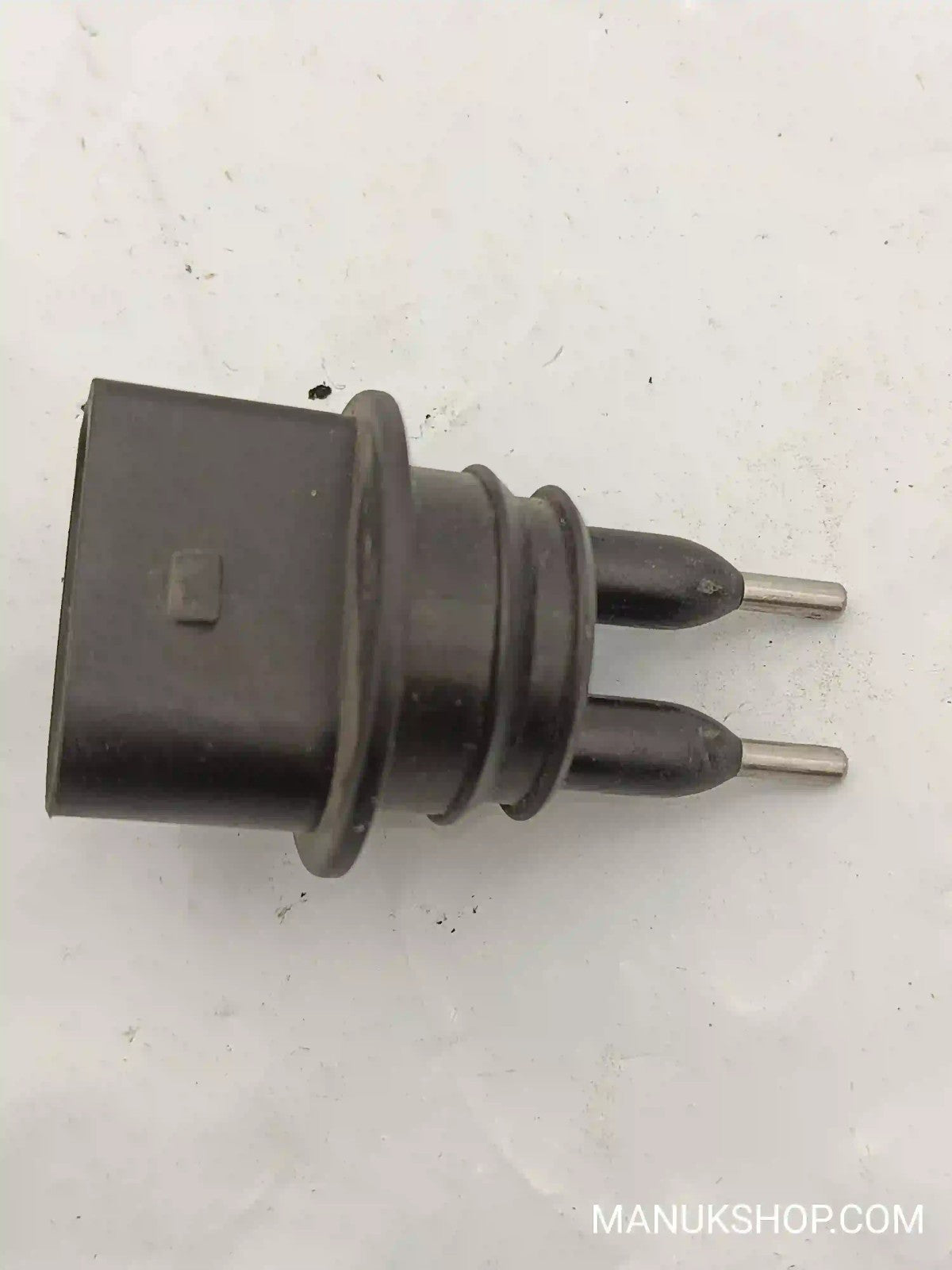 Waschwasserpumpe Waschpumpe Wischerpumpe VW Passat Skoda  95VW17K656AA 7M0919376