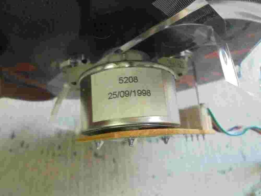Drehzahlmesser Peugeot 406 29236975000 25091998 09830839900 JAEGER