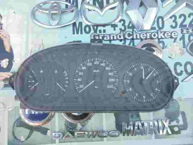 Kombiinstrument Tacho Renault Megane 7700847780F 7700847780 F 21612769-3E