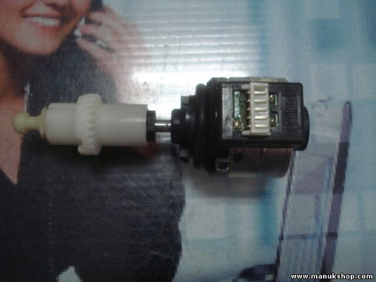 Stellmotor Scheinwerfer LWR Leuchtweitenregulierung VW Phaeton PL35L024VLC4