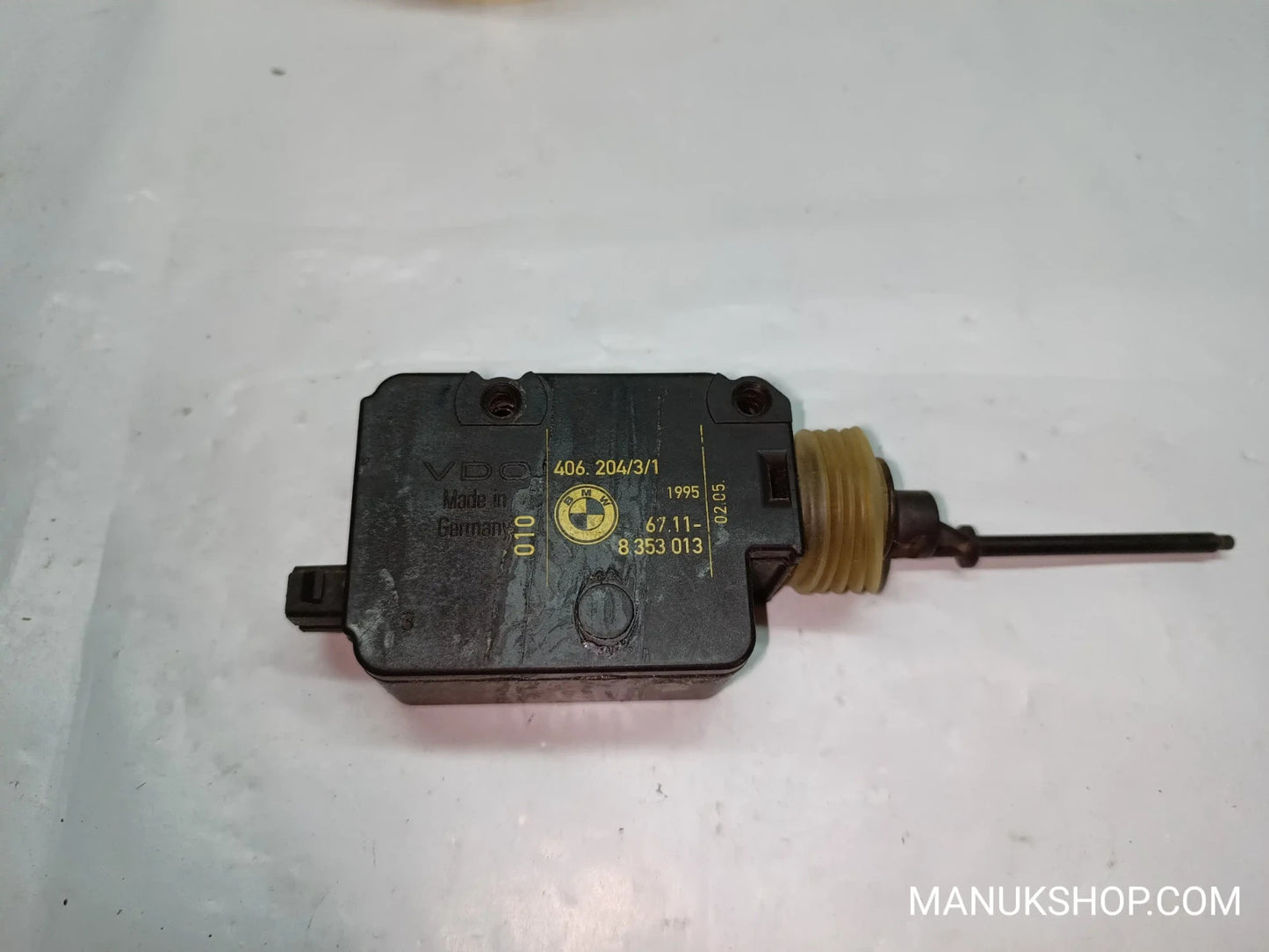 Stellmotor Heckklappe Zentralverriegelung BMW E36 67118353013 67.11-8 353 013