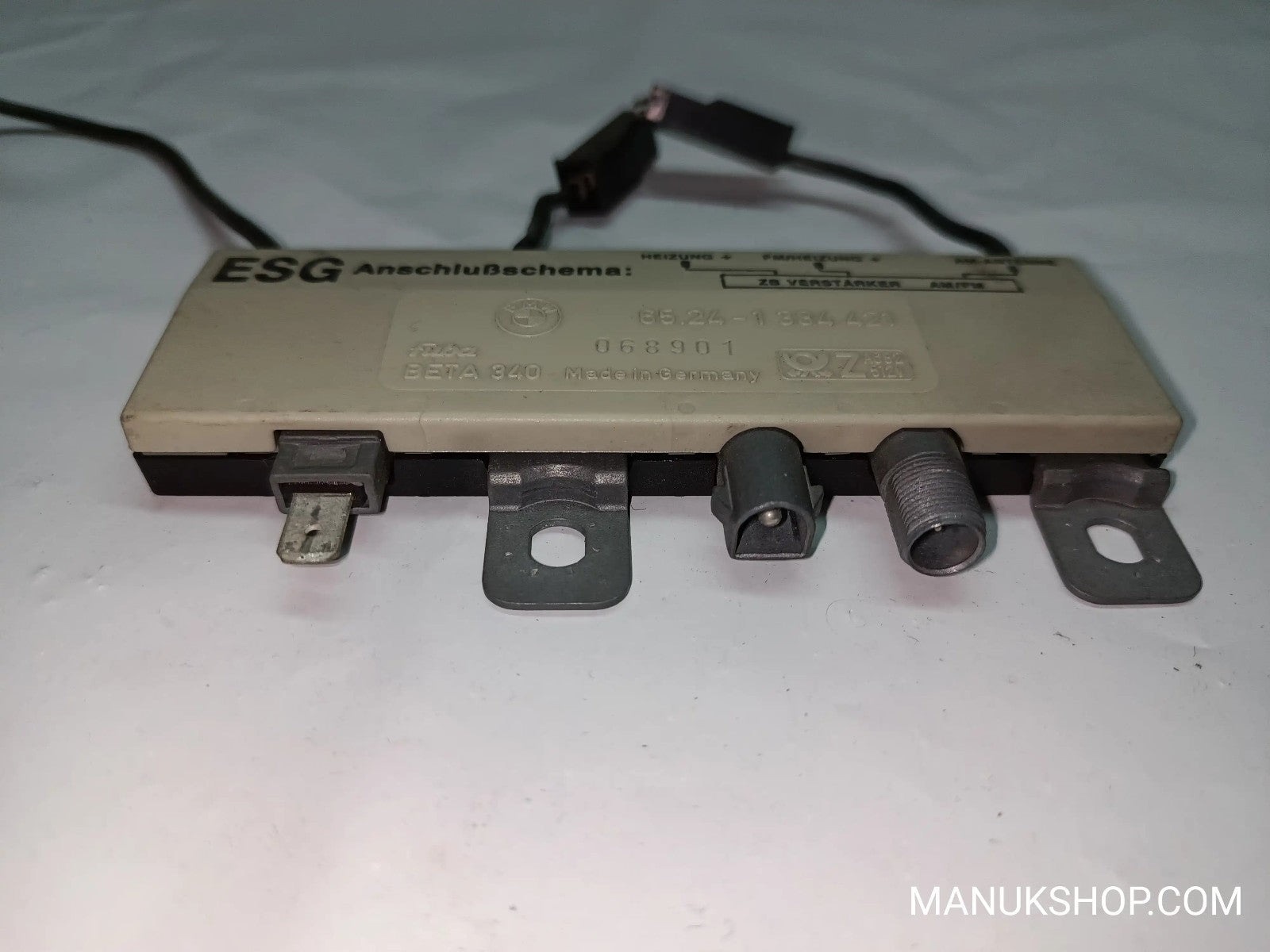 Antennenverstärker BMW E32 E34 65241384421 65.24-1 384 421