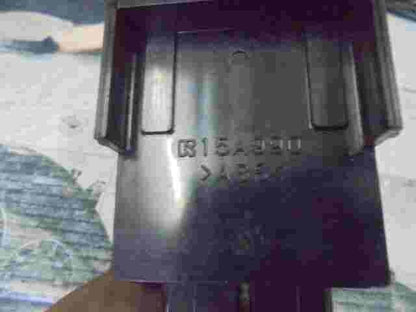 Schalter Tankklappe Heckklappe Öffner Lexus IS250 IS 250 ES350 R15A990 R 15A990