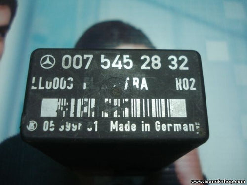 Relais Mercedes-Benz W124 300D 0075452832 007 545 28 32 R02 LL0003 05999601