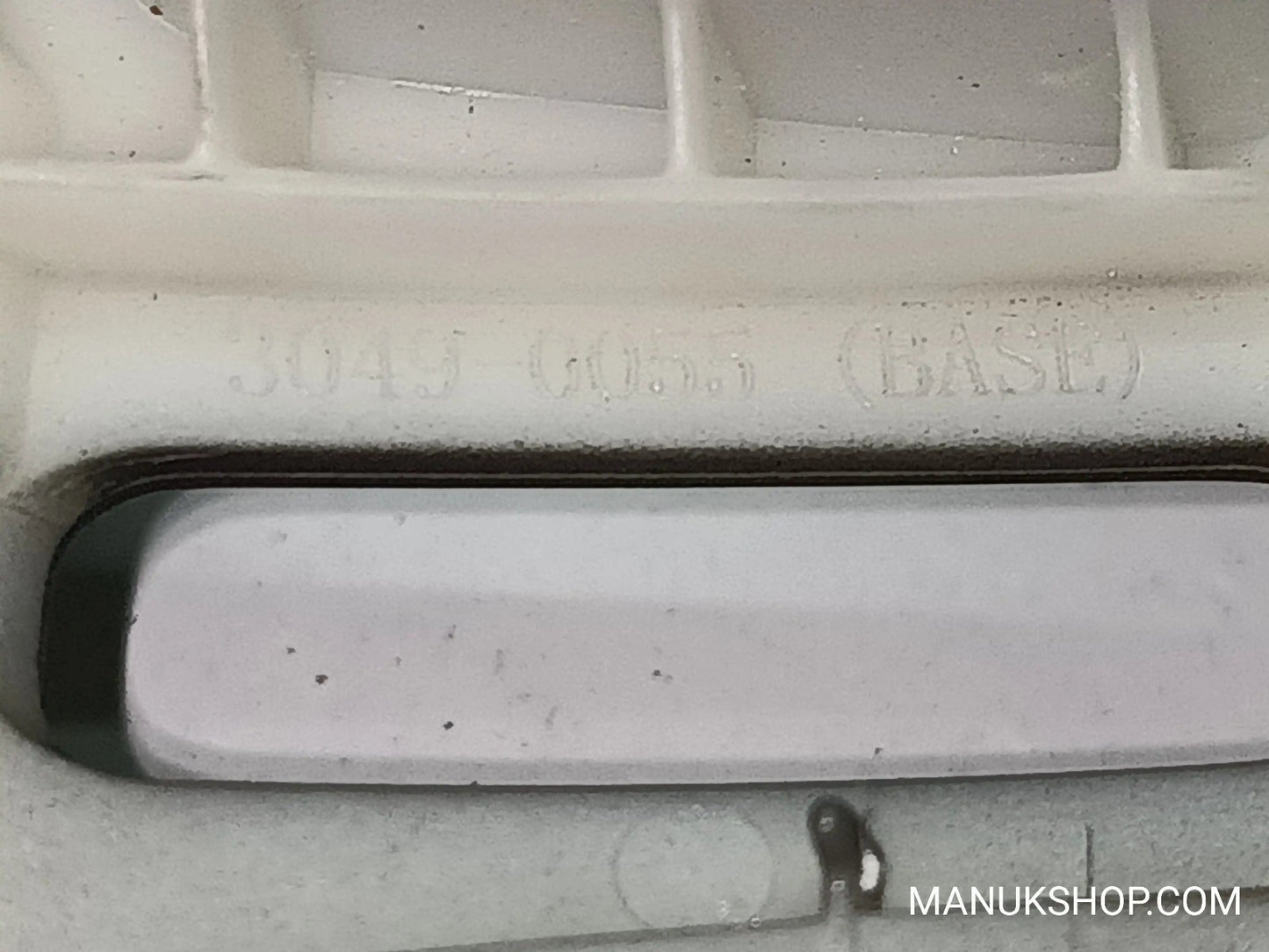 Mittelkonsole Nissan Qashqai J11 30490055 3049-0055