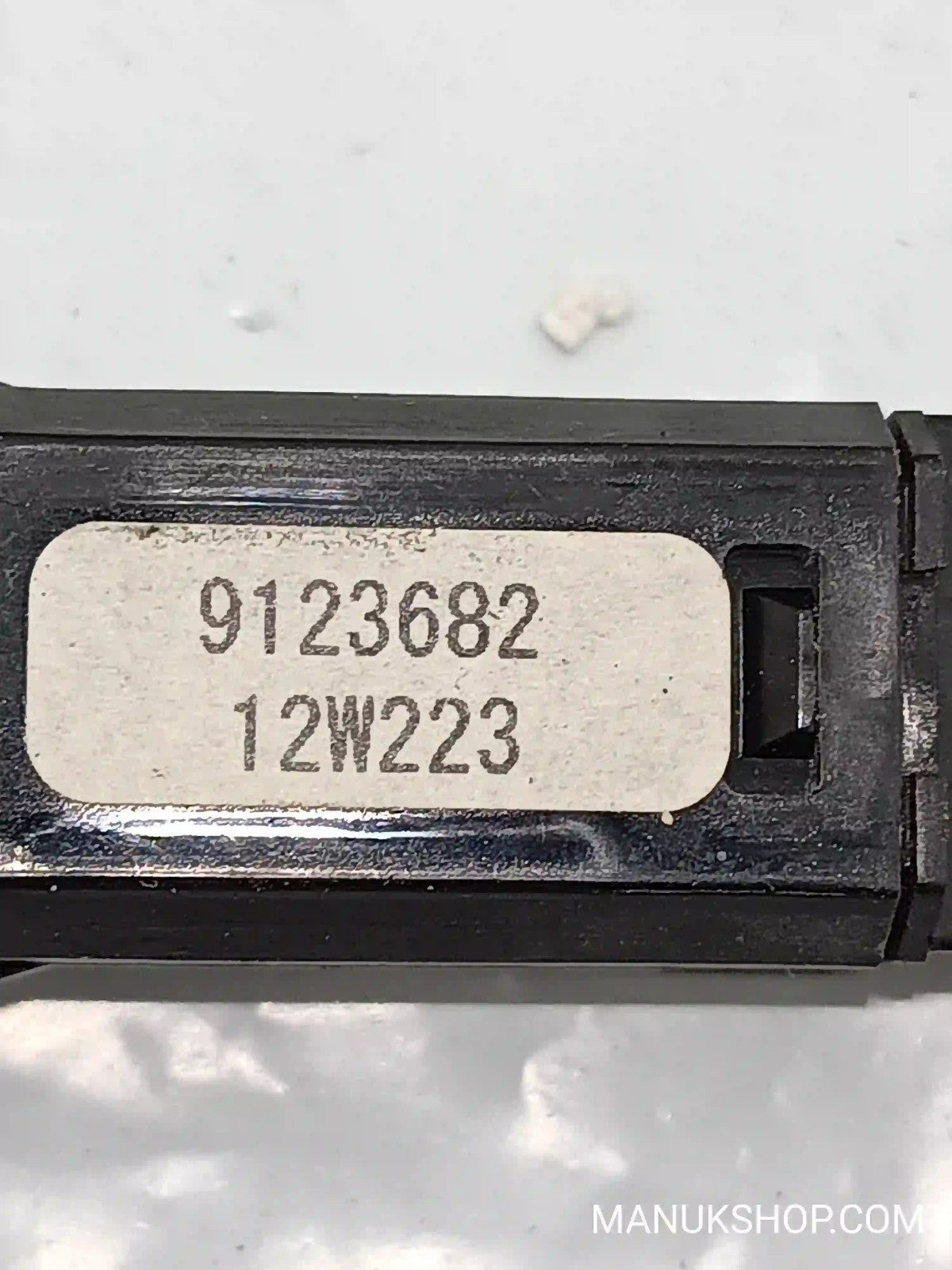 Warnblinkschalter Volvo S80 XC90 9168302 12W223 4970 DOT QC98 SAE