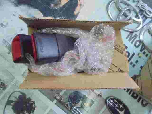 Gurtschloss Gurtschnapper hinten rechts Toyota Yaris III RR 734800D130C1