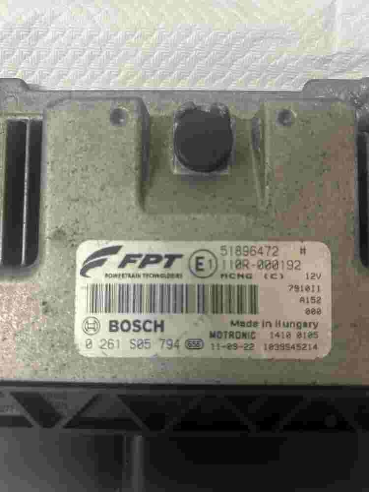 Motorsteuergerät Fiat Doblo 51896472 1039S45214 BOSCH 0261S05794 0 261 S05 794