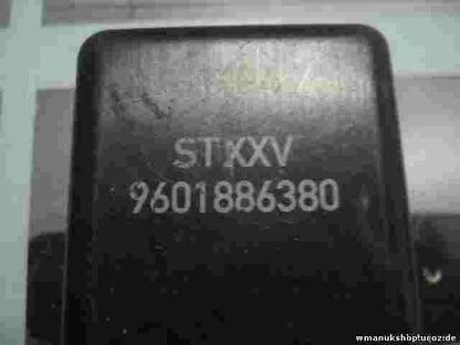 Relais Zentralverriegelung Citroen Peugeot 306 405 C93 9601886380 STXXV