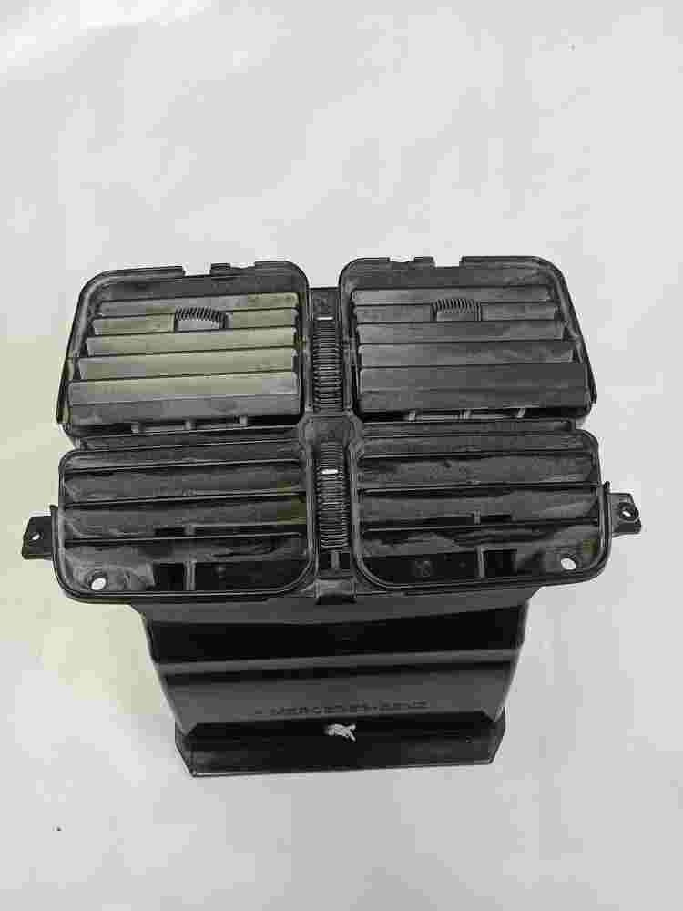 Luftungsgitter Luftung  Mercedes-Benz Vito I W638 A6386890731 A6386891631