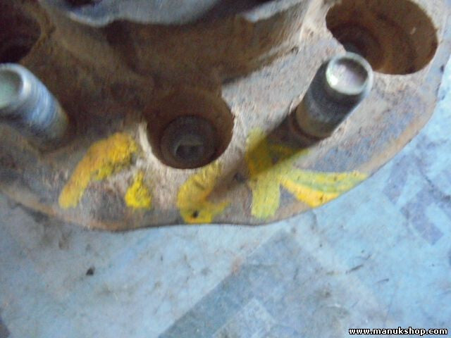 Achsschenkel Radlager Nissan Pickup 25Z5779135 25Z 57 79 135