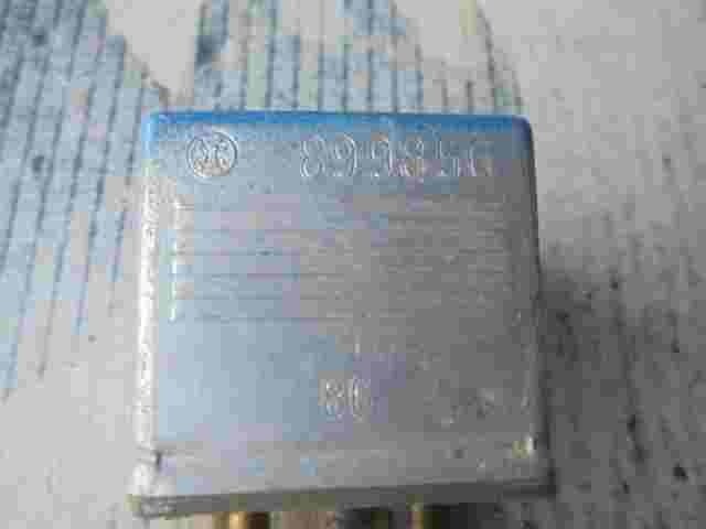 Kraftstoffpumpe Relais Mercedes-Benz E-CLASS W124 W201 190 0015425919 899856