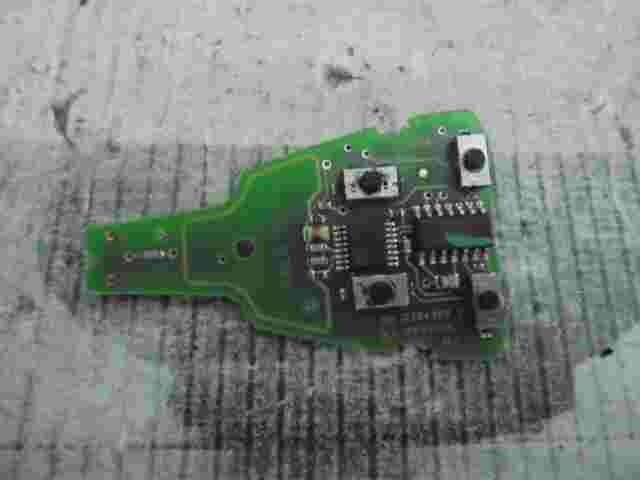 Funkfernbedienung Schlüssel Gehäuse  Saab BS 12204388E 12204388 E