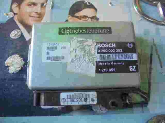 Getriebesteuerung BMW E32 E34 1219852 GZ  BOSCH 0260002252 0 260 002 252