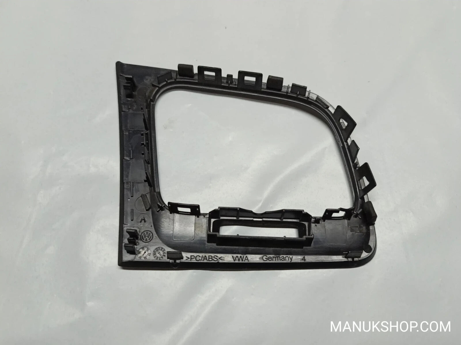 Armaturenbrett Zierleiste  VW Volkswagen Golf VI 5G1819741 5G1.819.741