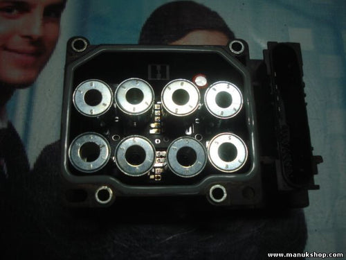 ABS Steuergerät Nissan Primera 0265800334 0 265 800 334 0265231317 38702C0371
