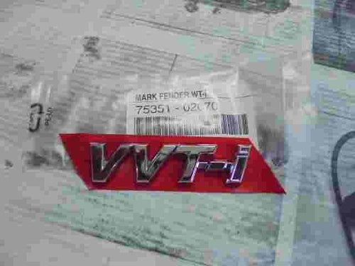 Emblem Logo Toyota Corolla E12 VVT-i 7535102070 75351-02070