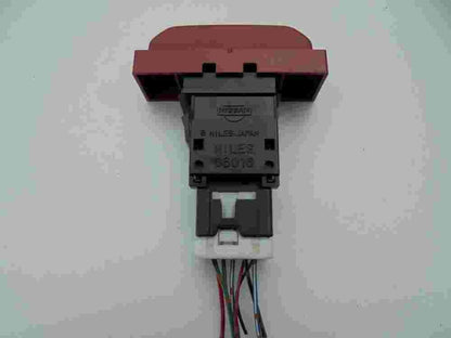 Warnblinkschalter Nissan X-trail 8 NILES 06016