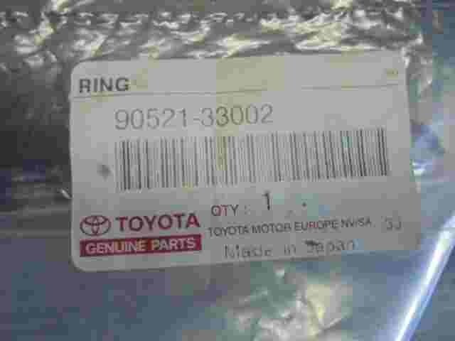 1 stuck  Ring Hole Snap  Toyota Camry Lexus ES 9052133002 90521-33002
