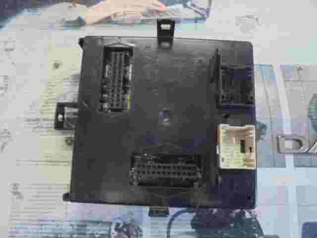 Sicherungskasten Renault Laguna II 74N3 FV12.04 8200192469 8200179408