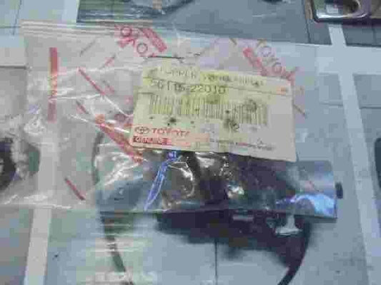 Stopper Windshield  Lexus IS Toyota Celica Mark II Corolla 120 5611522010 56115