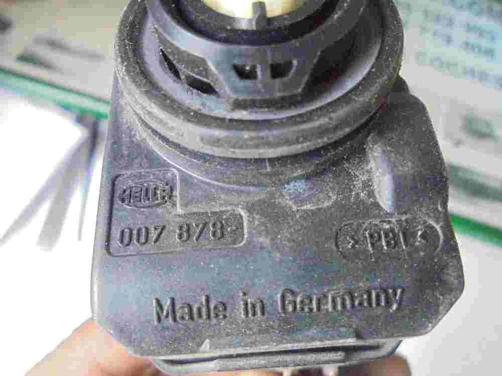 Stellmotor Scheinwerfer LWR Leuchtweitenregulierung Tata Indica HELLA 007878