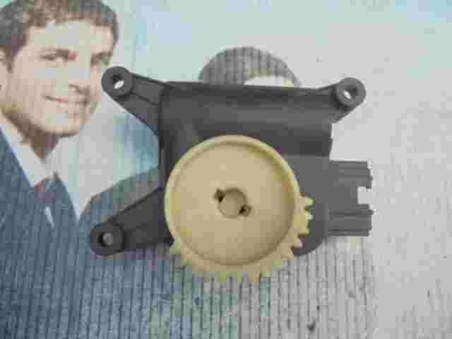 Stellmotor Heizung Skoda Fabia Seat Ibiza Toledo VW 0132801357 16030501 B4845