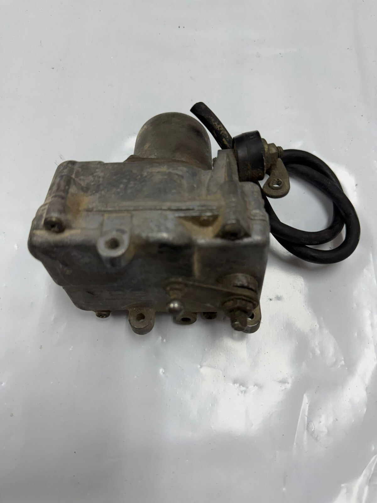Motorantrieb Tempomat Mercedes-Benz W126 C126 0025458632 VDO 002 545 86 32
