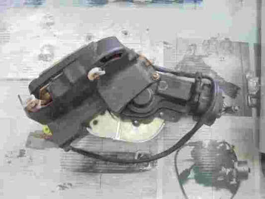 Türschloss Vorne links Toyota Land Cruiser J9 j90 90 2001 6904060061 0F29