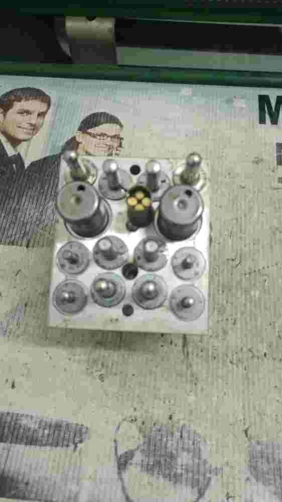 ABS Hydraulikblock Ford Fiesta 8V512C405AC 8V512C405AE 06210205484 06210214684
