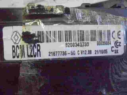 Sicherungskasten  Renault Clio III IV BCM L2CR 8200343733 216777365G 00039884