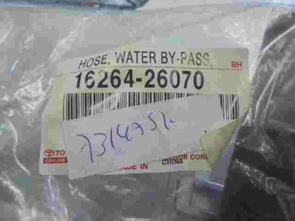 Kühlwasser schlauch Toyota RAV 4  1626426070 16264-26070