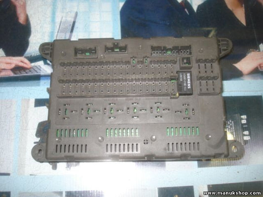 Sicherungskasten Land Rover Freelander 518665104 YQE 102930 YQE102930