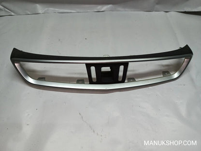 Mittelkonsole Nissan Qashqai J11 30490055 3049-0055