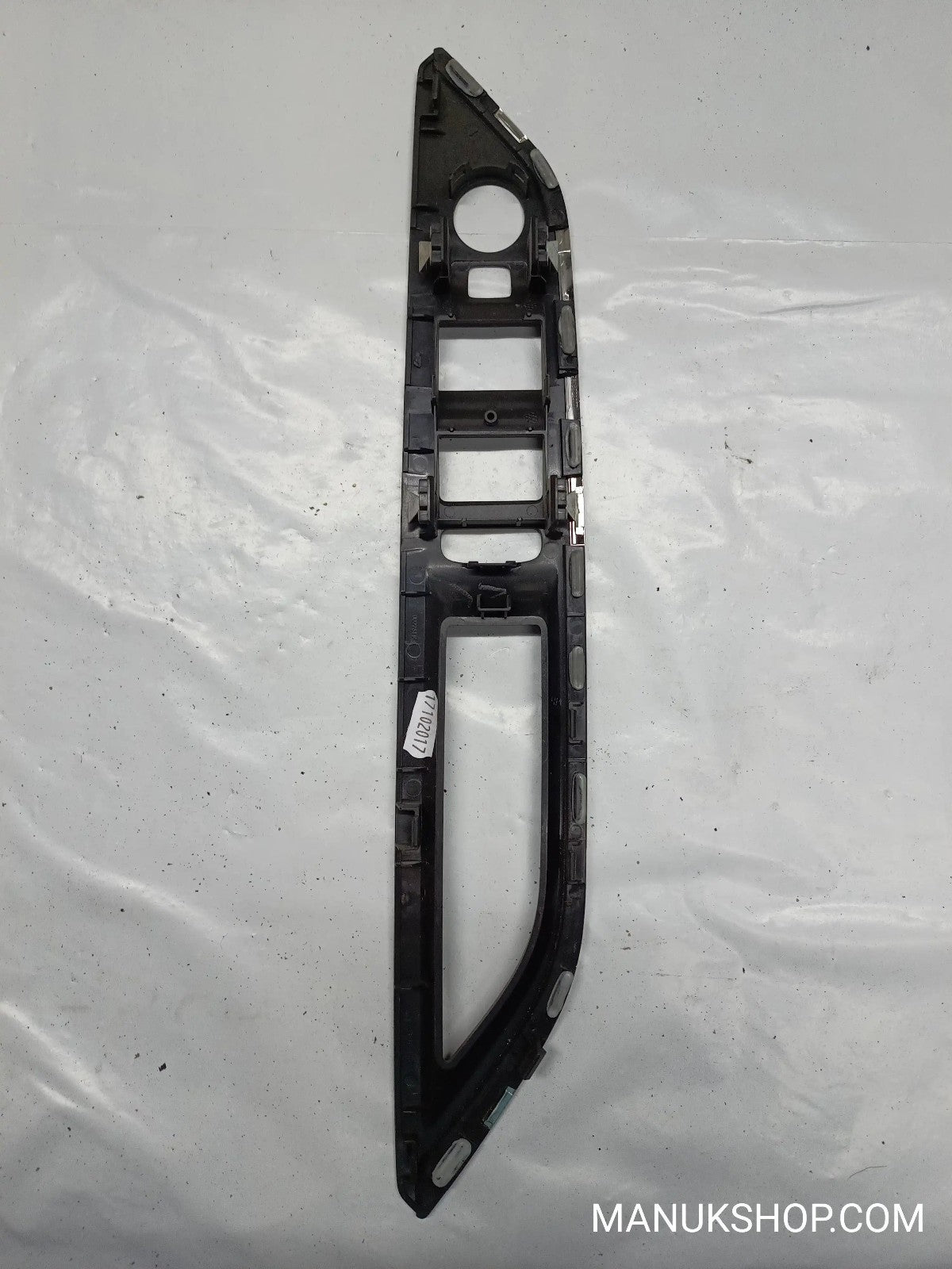 Türverkleidung hinten links Peugeot 3008 II 9810513877 98 105 138 77