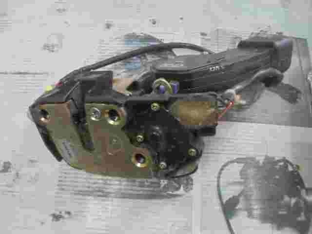 Türschloss Vorne links Toyota Land Cruiser J9 j90 90 2001 6904060061 0F29