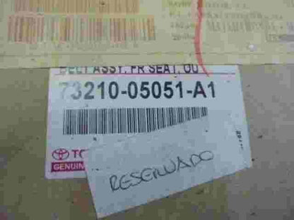 Sicherheitsgurt vorne rechts Toyota Avensis II T3 7321005051A1 73210-05051-A1