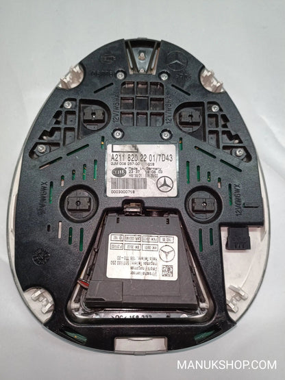 Innenleuchte Mercedes-Benz E-Klasse W211 A2118202201 2JM00825700  A211 820 22 01