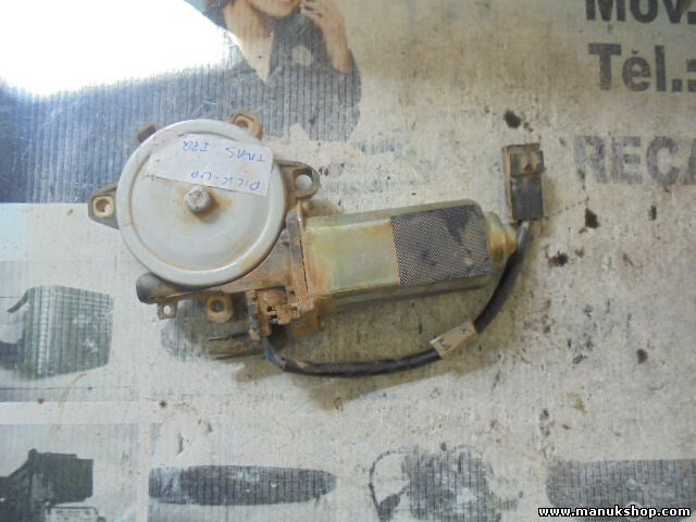 Fensterheber motor hinten Links Nissan Pick-up Navara D22 MMR52182 827312S721
